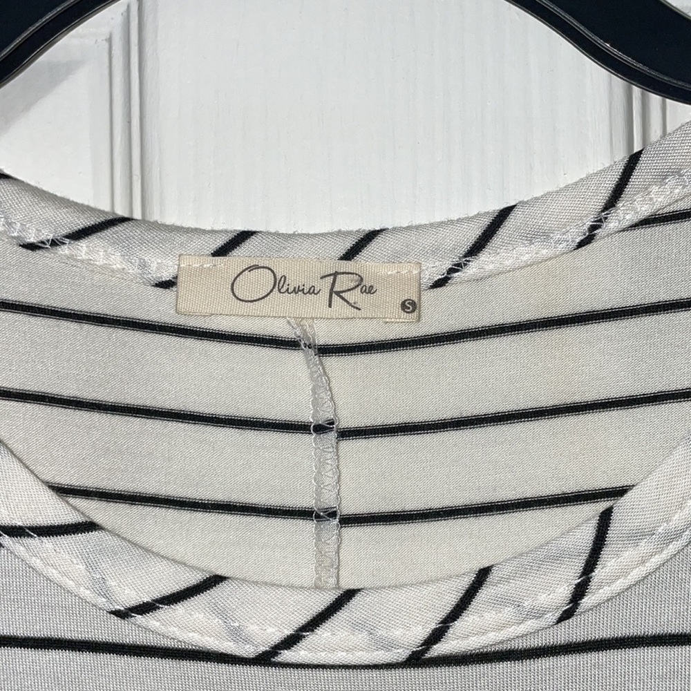 Olivia Rae T Shirt Dress - Picture 3 of 5